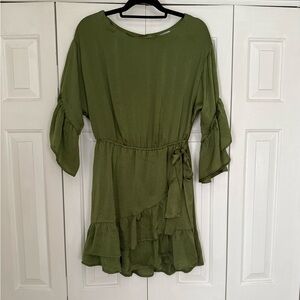 FAVLUX Fashion Women’s Green Silky Flowy Green Dress Size Large